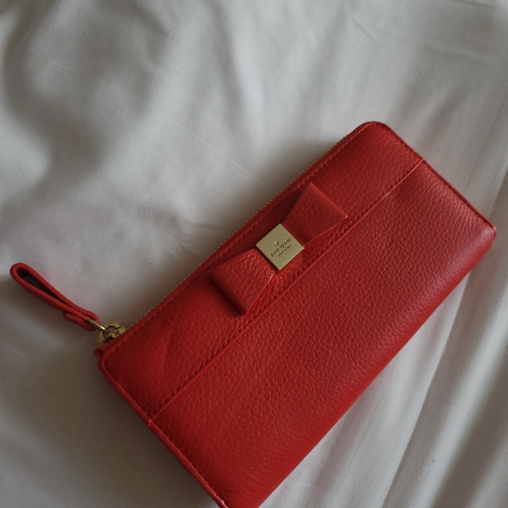 Kate Spade ♠️  Wallet - Picture 4 of 11